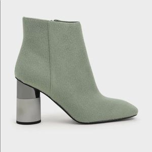 Charles & Keith Sage Green Felt Ankle Boots, Concrete & Metal Heel Design, 40 9
